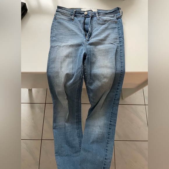 High waist Abercrombie jeans - Picture 3 of 3